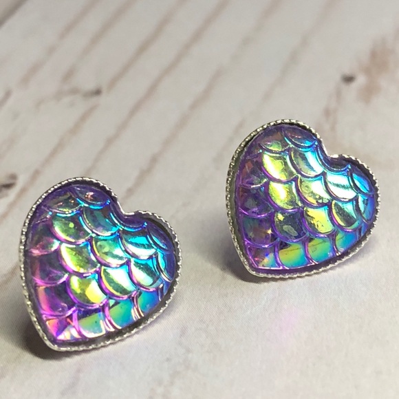 Purple Mermaid Scale Silver Heart Stud Earrings! - Picture 7 of 14